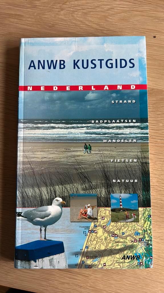 ANWB kustgids Nederland. Goede conditie. Gehele kust+wadden, Boeken, Reisgidsen, Gelezen, Reisgids of -boek, Europa, ANWB, Ophalen of Verzenden