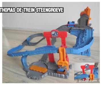 THOMAS DE TREIN DE  STEENGROEVE INCL THOMAS TREINTJE beschikbaar voor biedingen