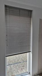 Luxaflex: 98,0 cm breed; ca. 250 cm hoog, Ophalen, Gebruikt, 200 cm of meer, 50 tot 100 cm