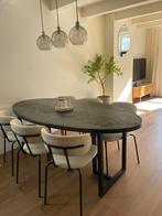 Zwarte visgraat tafel, Huis en Inrichting, 200 cm of meer, Zo goed als nieuw, Vijf personen of meer, Ovaal
