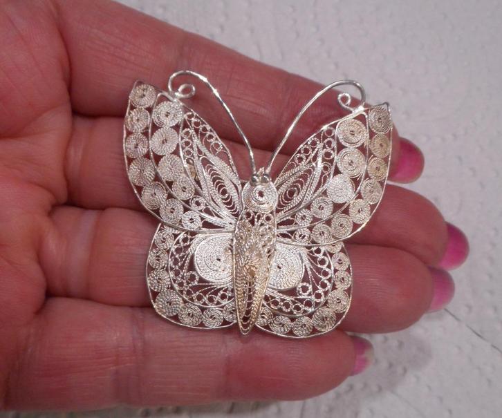 Zilveren vintage vlinder broche nr.542, Sieraden, Tassen en Uiterlijk, Broches, Zo goed als nieuw, Zilver, Zilver, 4 tot 7 cm