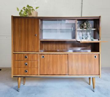 Midcentury teak highboard Berner Huwil vintage kast jaren 60 beschikbaar voor biedingen