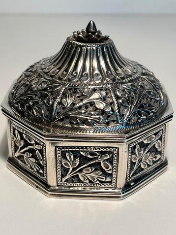 Zilver bewaar box 263 gram 925 beschikbaar voor biedingen
