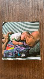 Bijdehandboekje voor opa's en oma's, Ophalen of Verzenden, Zo goed als nieuw