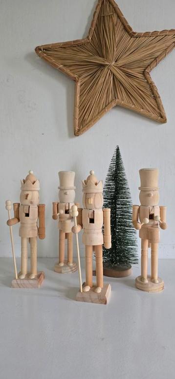 De notenkrakers van Mooi Bali beschikbaar voor biedingen