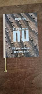 Eckhart Tolle - De kracht van het nu, Boeken, Achtergrond en Informatie, Spiritualiteit algemeen, Ophalen of Verzenden, Zo goed als nieuw