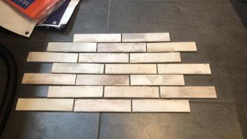 Steenstrips  beschikbaar voor biedingen