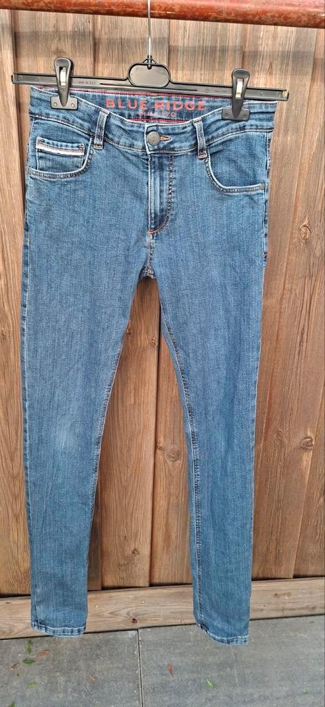 Blue Ridge Slim jeans maat 170.
Gekocht bij WE., Kinderen en Baby's, Kinderkleding | Maat 170, Zo goed als nieuw, Jongen, Broek