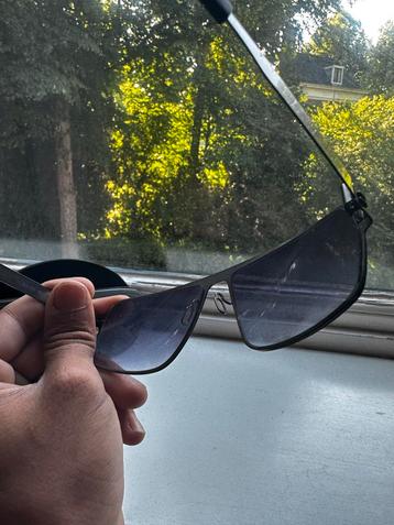 Te koop: Porsche Design zonnebri beschikbaar voor biedingen