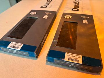 2x hardsteen dorpel donkergrijs afm 90 x 20 x 1030 mm beschikbaar voor biedingen
