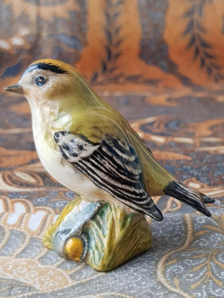 Goudhaantje mooi oud Beswick porselein beeldje uit Engeland., Antiek en Kunst, Antiek | Porselein, Ophalen of Verzenden