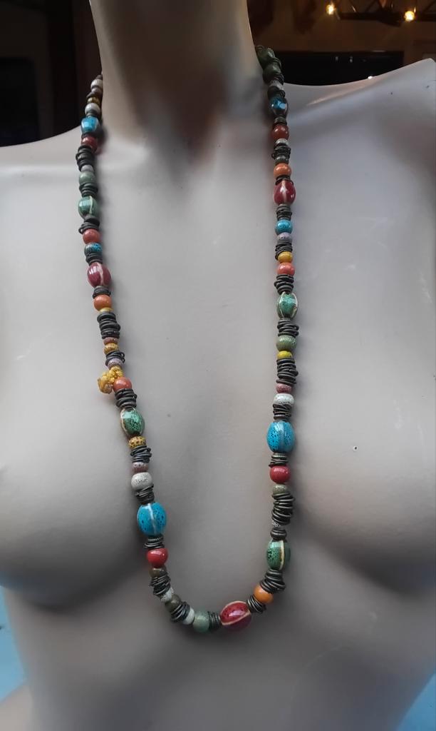 Mooie Afrikaanse Halsketting, Sieraden, Tassen en Uiterlijk, Kettingen, Zo goed als nieuw, Overige materialen, Overige kleuren