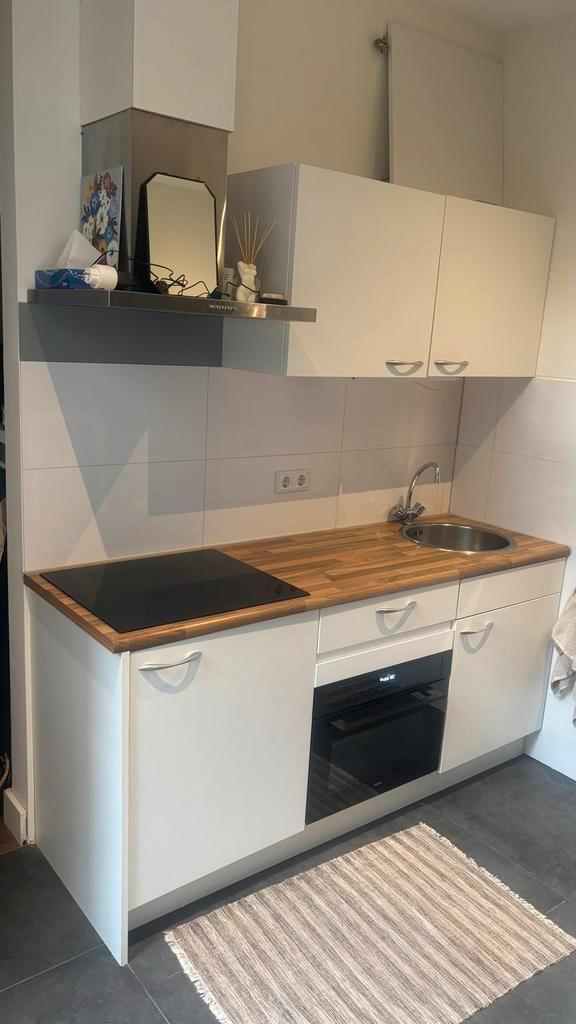 Complete Keuken - 1 Jaar Oud - Compact & Compleet, Witgoed en Apparatuur, Kookplaten, Zo goed als nieuw, Inbouw, Inductie, 4 kookzones