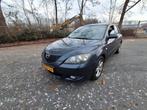 Mazda 3 1.6 Hatchback 2006 Grijs NW MOD SUPER GOEDKOOP, Auto's, Mazda, Voorwielaandrijving, Stof, Zwart, 4 cilinders