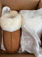Nieuwe pantoffels, Kleding | Dames, Schoenen, UGG, Bruin, Nieuw, Ophalen of Verzenden