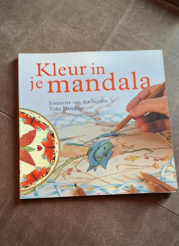 Kleur in je mandala, Boeken, Esoterie en Spiritualiteit, Instructieboek, Overige onderwerpen, Ophalen of Verzenden