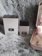 parfumminiatuur met doosje perry ellis portfolio, Verzamelen, Ophalen, Zo goed als nieuw, Miniatuur, Gevuld