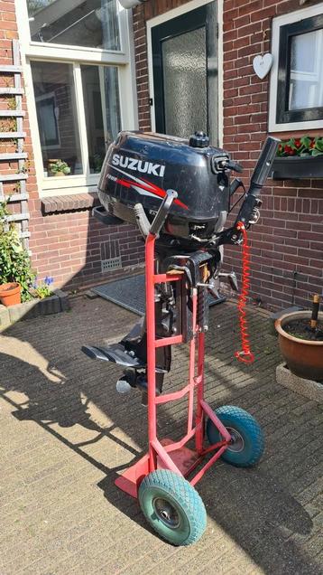 Vertrouwbaare buitenboordmoter Suzuki 6pk korstaart 4 takt  beschikbaar voor biedingen