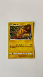 Pikachu promo SWSH153 kerst, Hobby en Vrije tijd, Verzamelkaartspellen | Pokémon, Ophalen of Verzenden, Losse kaart, Zo goed als nieuw