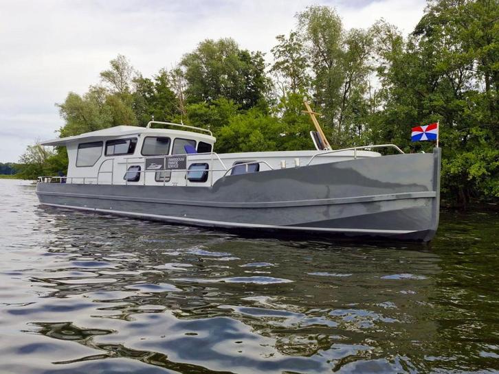Luxe-Motor 14.95 - Stijlvol en Zelfvoorzienend Varen, Watersport en Boten, Motorboten en Motorjachten, Gebruikt, Staal, 12 meter of meer