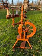 Houten spinnenwiel helmaal conpleet, Hobby en Vrije tijd, Spinnewielen en Spinnen, Ophalen, Zo goed als nieuw