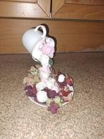 Decoratieve theekop met bloemen, Verzamelen, Beelden en Beeldjes, Ophalen of Verzenden, Zo goed als nieuw, Overige typen