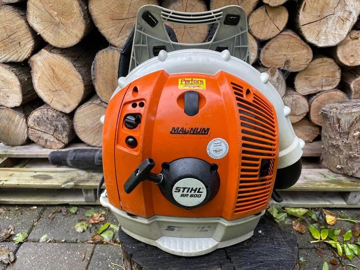 Stihl BR 600 Magnum Bladblazer, Tuin en Terras, Bladblazers, Gebruikt, Ruggedragen, Benzine, Ophalen of Verzenden