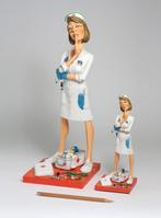 Te koop beeld The Nurse van Forchino, Verzenden