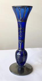 Fraai antiek kobaltblauw vaasje met zilver gedecoreerd, Verzenden