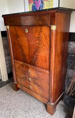 Empire secretaire, Ophalen