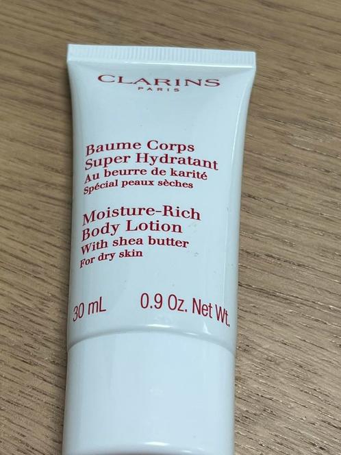 Clarins Moisture-Rich Body Lotion   inhoud: 30 ml, Sieraden, Tassen en Uiterlijk, Uiterlijk | Lichaamsverzorging, Nieuw, Bodylotion, Crème of Olie