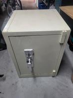 Brandkast - Veiligheid voor uw waardevolle spullen, Huis en Inrichting, Ophalen, Gebruikt, Brandkast