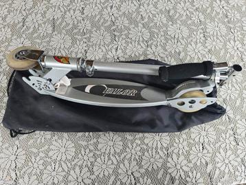 Valor step incl Tas ..gebruikt maar in nette staat  beschikbaar voor biedingen