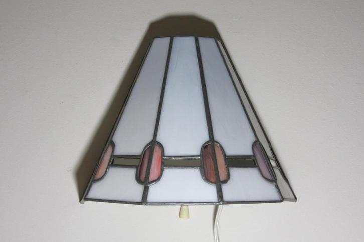 Tiffany wandlampje met trekkoord, Huis en Inrichting, Lampen | Wandlampen, Zo goed als nieuw, Glas, Metaal, Ophalen