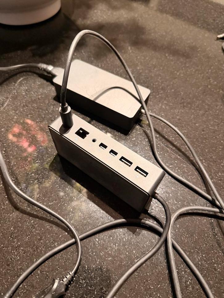 Microsoft Service Dock - Perfect voor Surface., Computers en Software, Dockingstations, Zo goed als nieuw, Docking station, Laptop