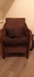 2 donkerbruine Rotan fauteuils, Huis en Inrichting, Fauteuils, Ophalen, Zo goed als nieuw, 75 tot 100 cm, 50 tot 75 cm