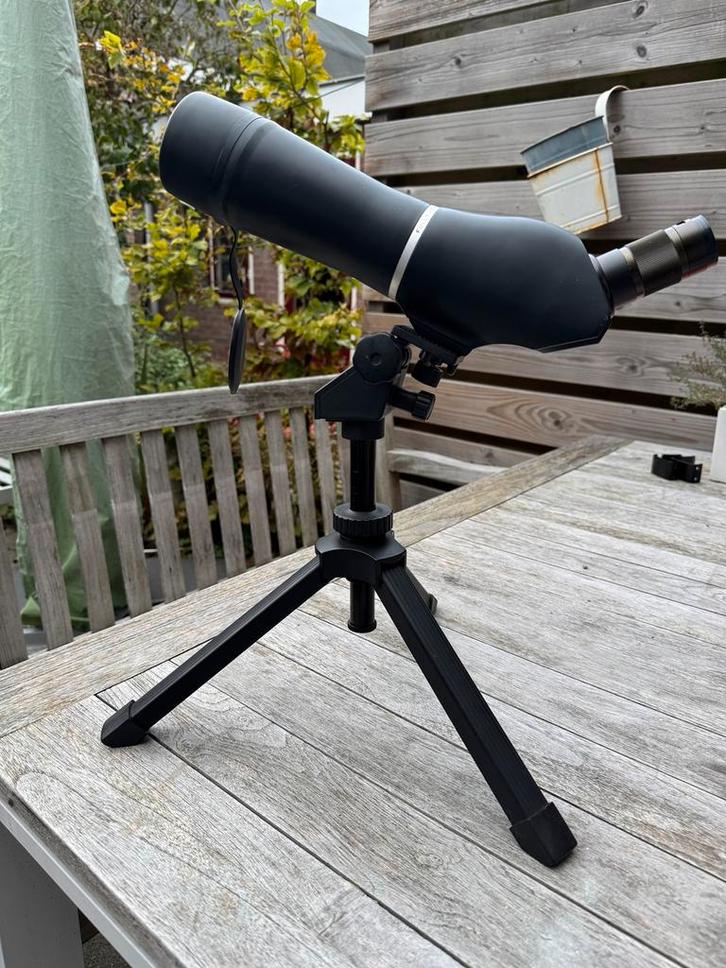 Luxon verrekijker spotting scope 15-45 x 60 + statief + hoes, Audio, Tv en Foto, Optische apparatuur | Verrekijkers, Zo goed als nieuw