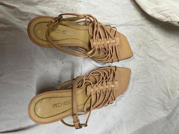 Sandalen beige/pastel oranje leder, maat 37, paco herrero.  beschikbaar voor biedingen