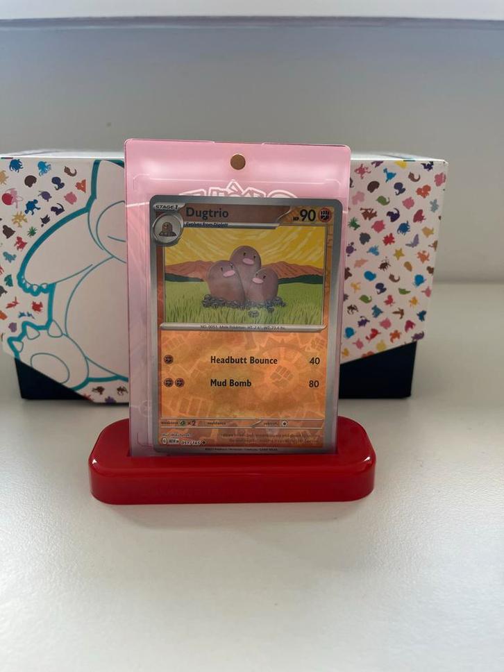 Reverse holo Dugtrio Pokémon Kaart - 051/165, Hobby en Vrije tijd, Verzamelkaartspellen | Pokémon, Zo goed als nieuw, Losse kaart
