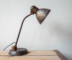 Unieke industriële Bauhaus bureaulamp met originele patina, Antiek en Kunst, Antiek | Lampen, Ophalen of Verzenden