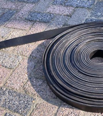 Beoband / omheiningsband / rubber band beschikbaar voor biedingen