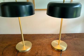 2 Staande design tafellampen of nachtkast  beschikbaar voor biedingen