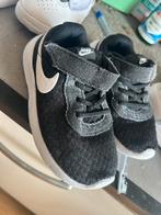 Leuke nike schoentjes maat 25, Ophalen of Verzenden, Zo goed als nieuw, Schoentjes