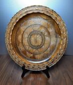 Vintage houten schaal met mooi houtsnijwerk., Ophalen of Verzenden