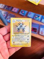 Magneton 9/102 Holo Base Set Pokemon, Verzenden, Zo goed als nieuw, Losse kaart, Foil