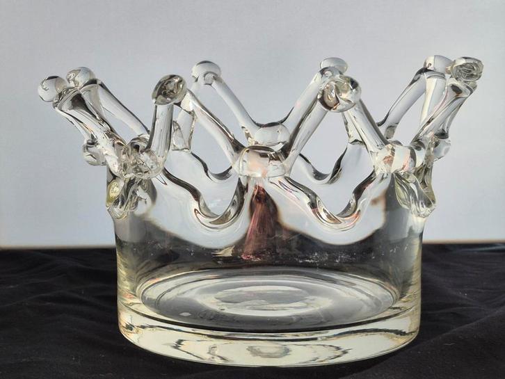 Glazen kroon vaas DutZ trotus, Huis en Inrichting, Woonaccessoires | Vazen, Zo goed als nieuw, Minder dan 50 cm, Glas, Ophalen of Verzenden