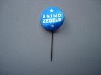 Speldje van ANIMO zegels blauw, Verzamelen, Verzenden, Zo goed als nieuw, Merk, Speldje of Pin