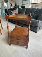 Antiek houten tafeltje, Antiek en Kunst, Ophalen of Verzenden