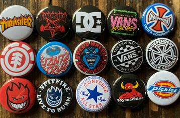 SKATE LOGO buttons pins VANS SPITFIRE DC ALL STAR DICKIES beschikbaar voor biedingen