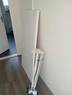 Bureaublad met poten, Ophalen